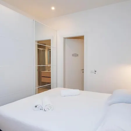 Apartamento Ihost Console Marcello 4 *